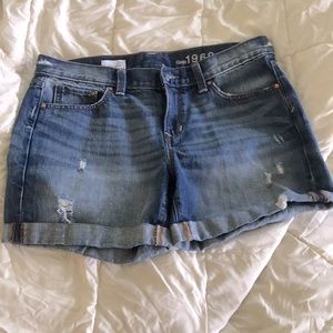 Gap Sexy Boyfriend Shorts Distressed 27r